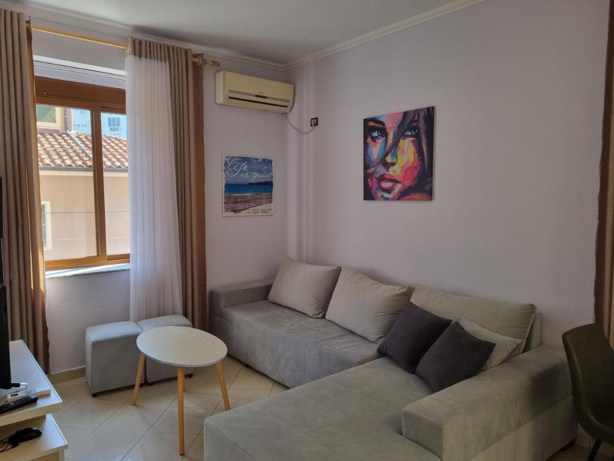 Glamorous Apartment In Тирана Экстерьер фото