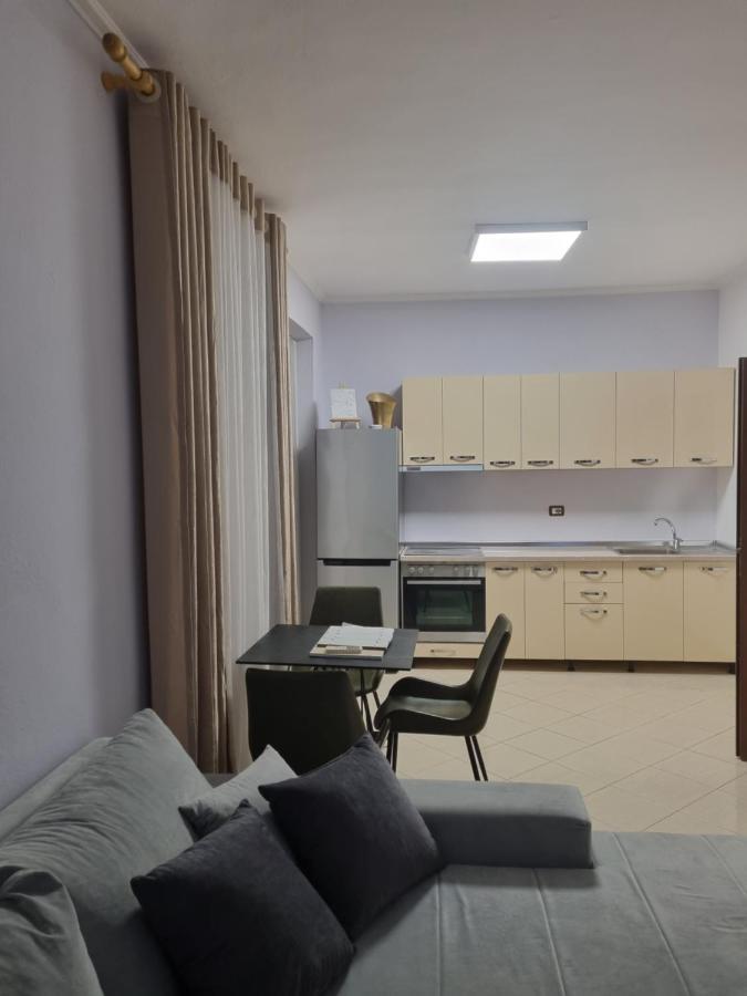 Glamorous Apartment In Тирана Экстерьер фото